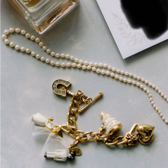 Rare Vintage 2011 Juicy Couture Wedding Charm Set (Bride and Groom) + box! - Picture 4 of 5